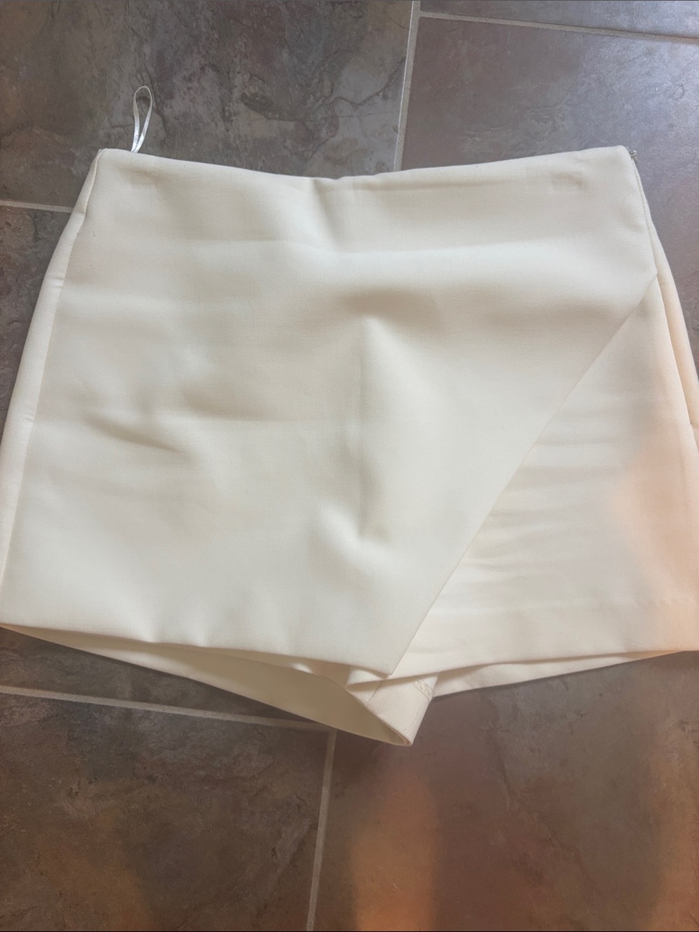 ZARA CREAM SKORT- size medium fits small